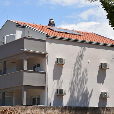 Luka Apartments Biograd Na Moru Exterior foto