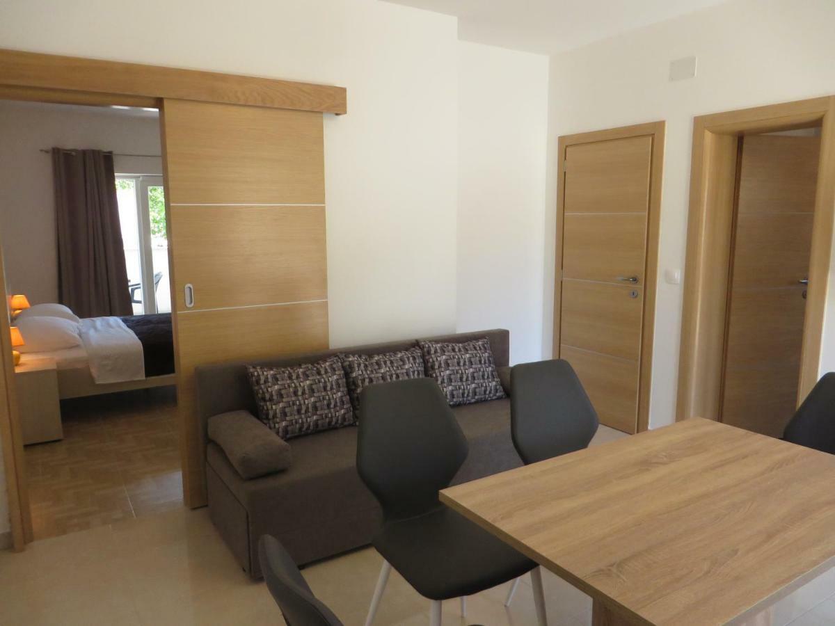 Luka Apartments Biograd Na Moru Exterior foto