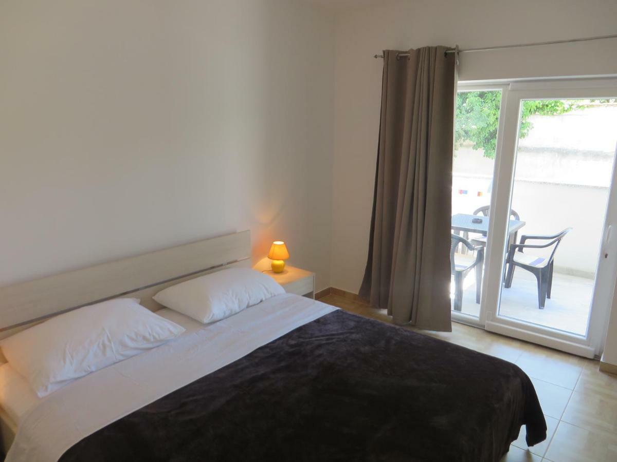 Luka Apartments Biograd Na Moru Exterior foto